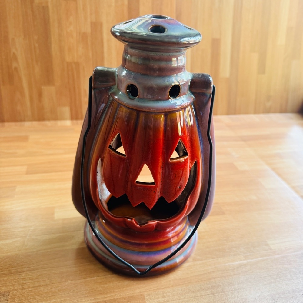 Jack-o'-lantern stoneware lantern Halloween decoration